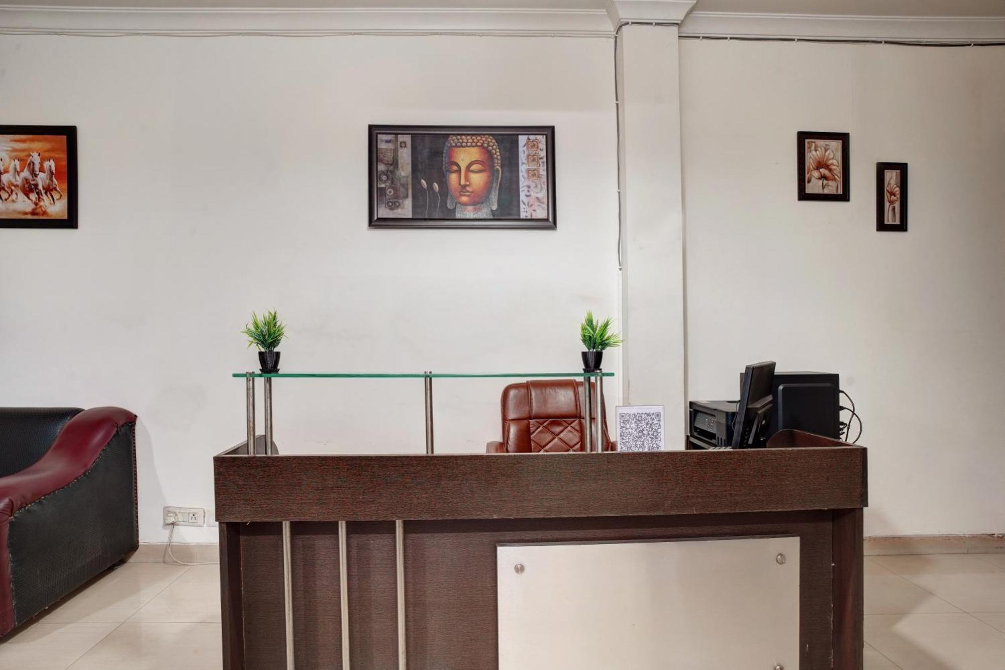 Nexhub Stay - Huda City Centre Gurgaon Exterior photo