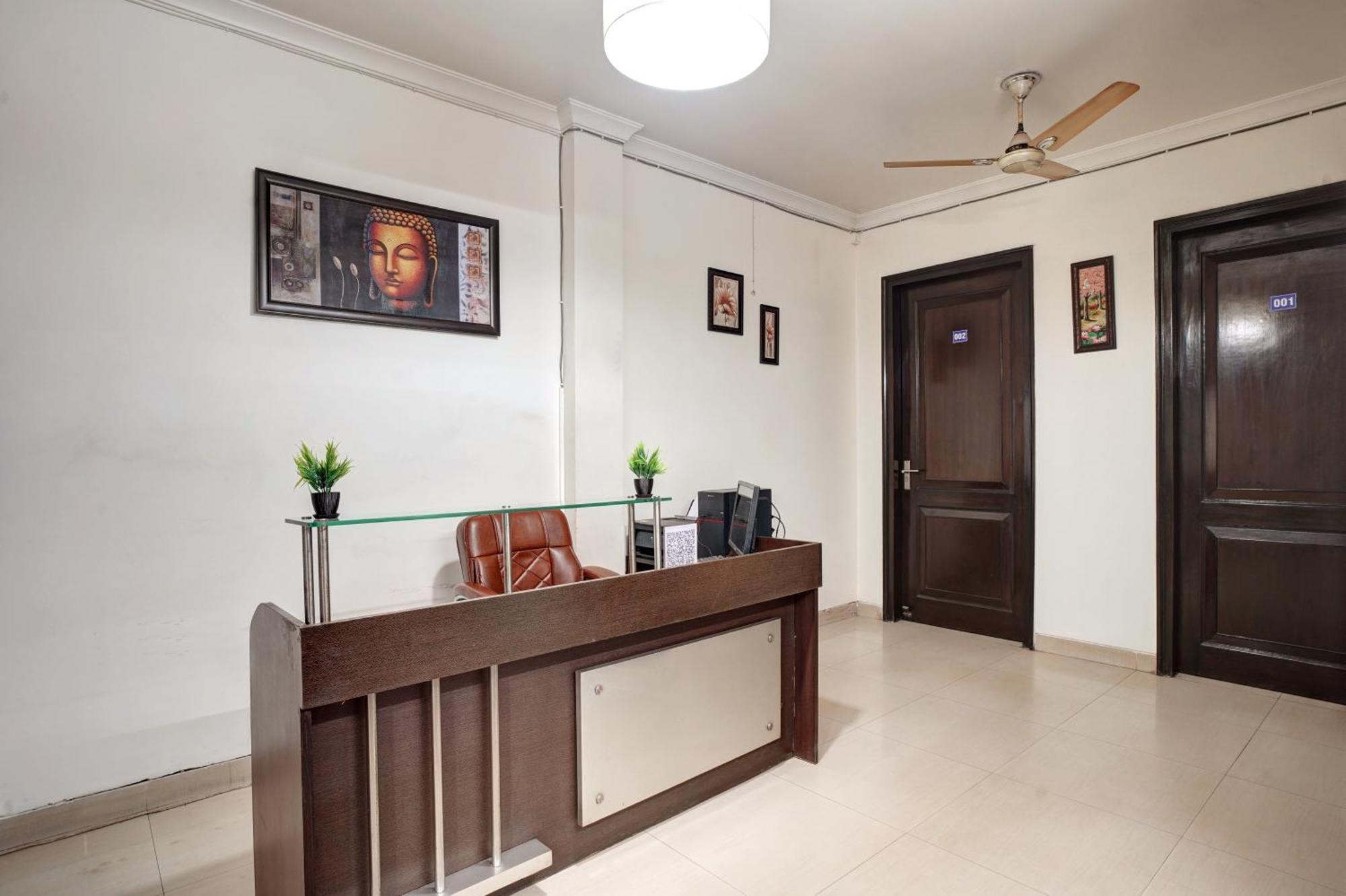 Nexhub Stay - Huda City Centre Gurgaon Exterior photo