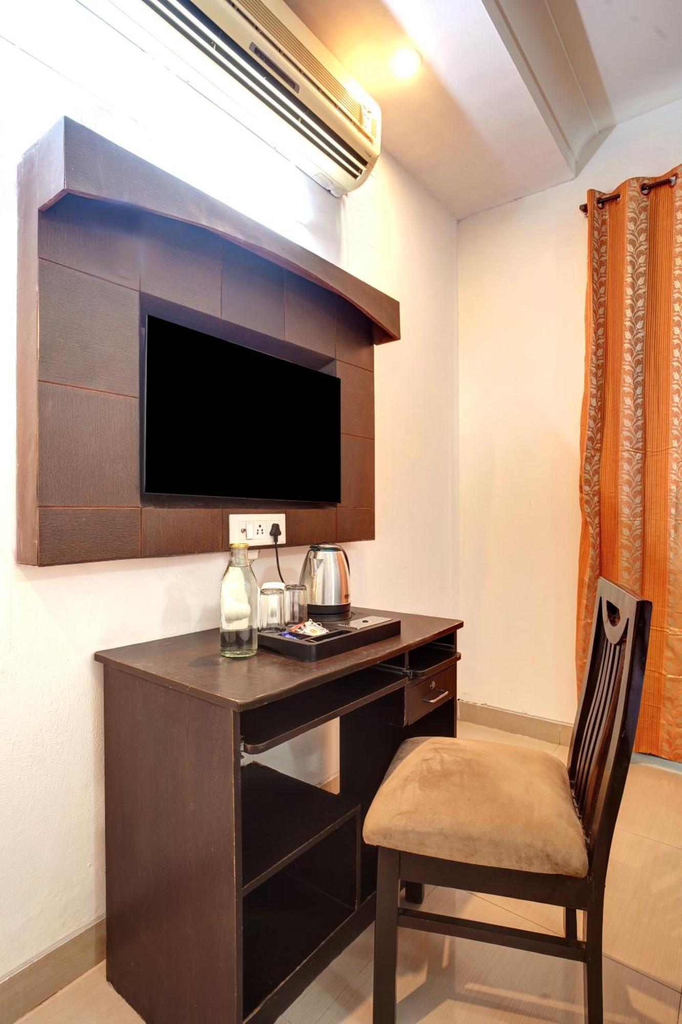Nexhub Stay - Huda City Centre Gurgaon Exterior photo