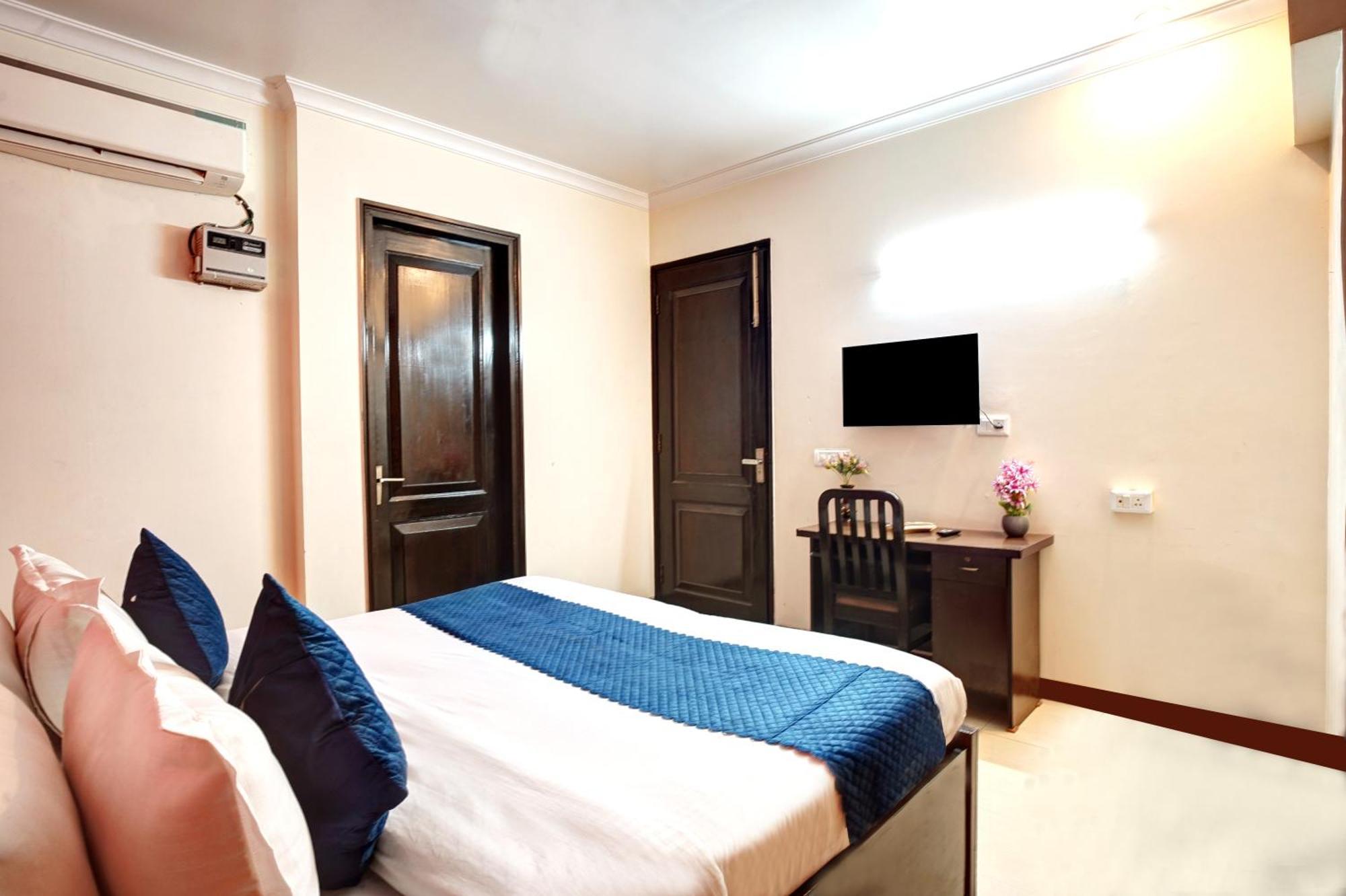 Nexhub Stay - Huda City Centre Gurgaon Exterior photo