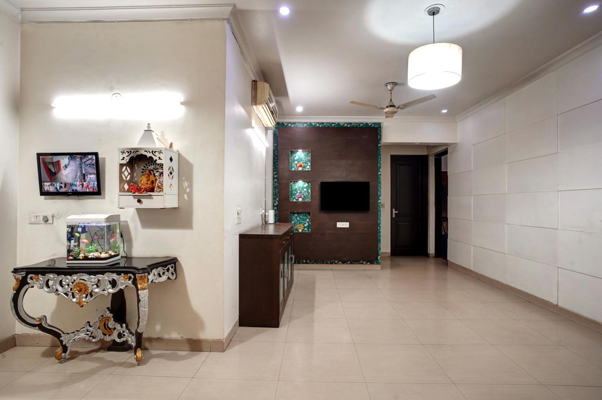 Nexhub Stay - Huda City Centre Gurgaon Exterior photo