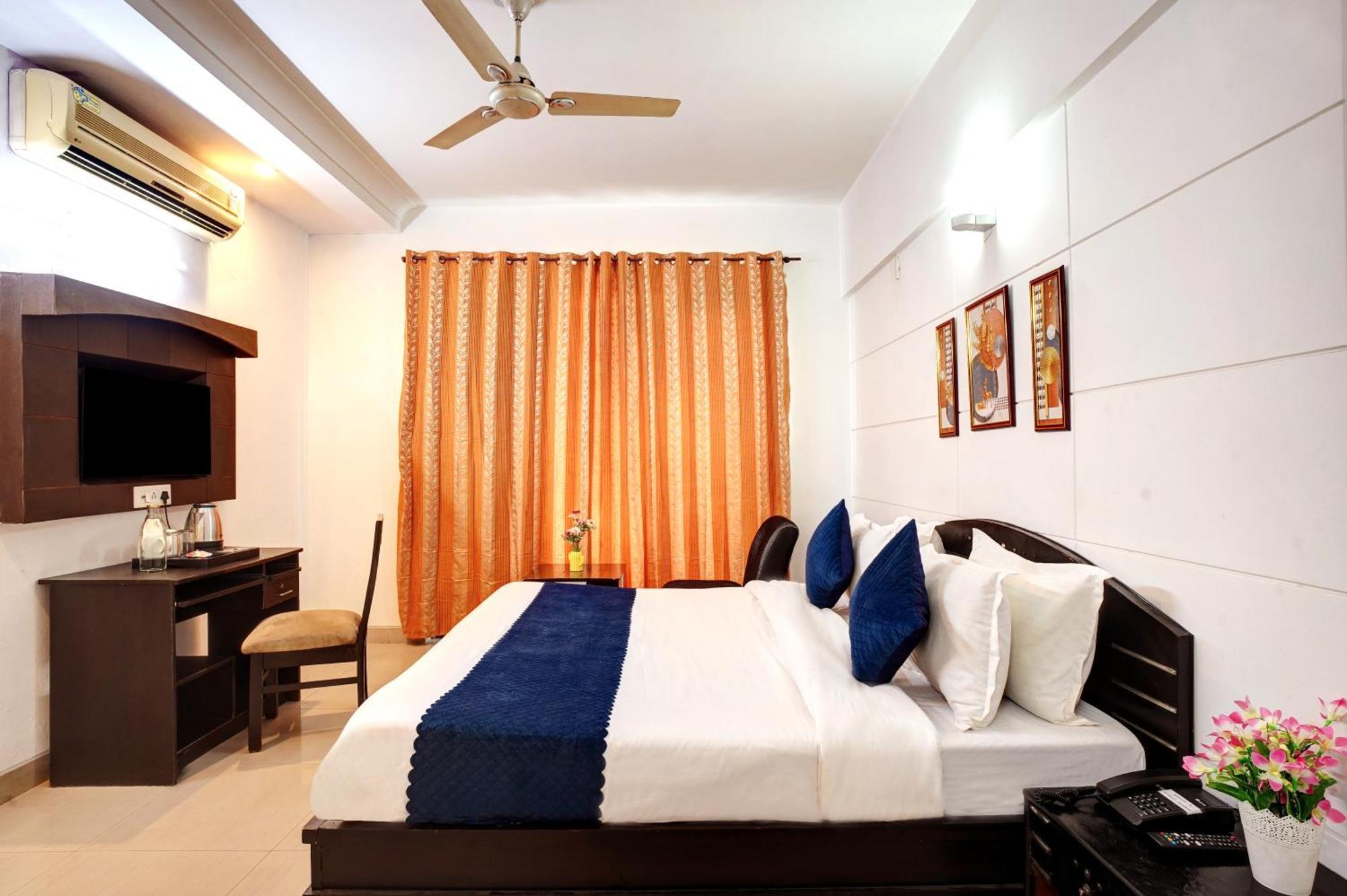 Nexhub Stay - Huda City Centre Gurgaon Exterior photo